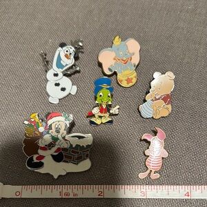 Disney character pins 6 pins